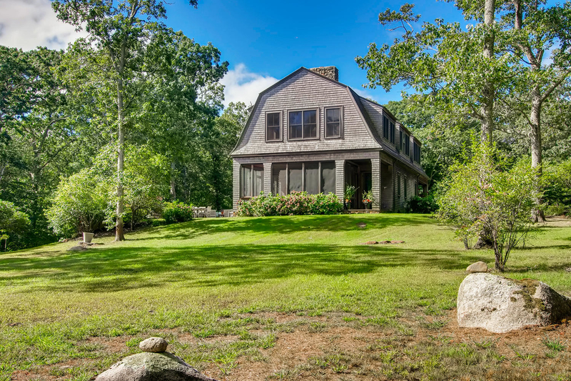 Gambrel style, Holmes Hole Builders, 30 Luce Farm Road, West Tisbury