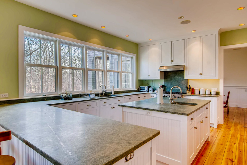 Contemporary kitchen, kitchen island