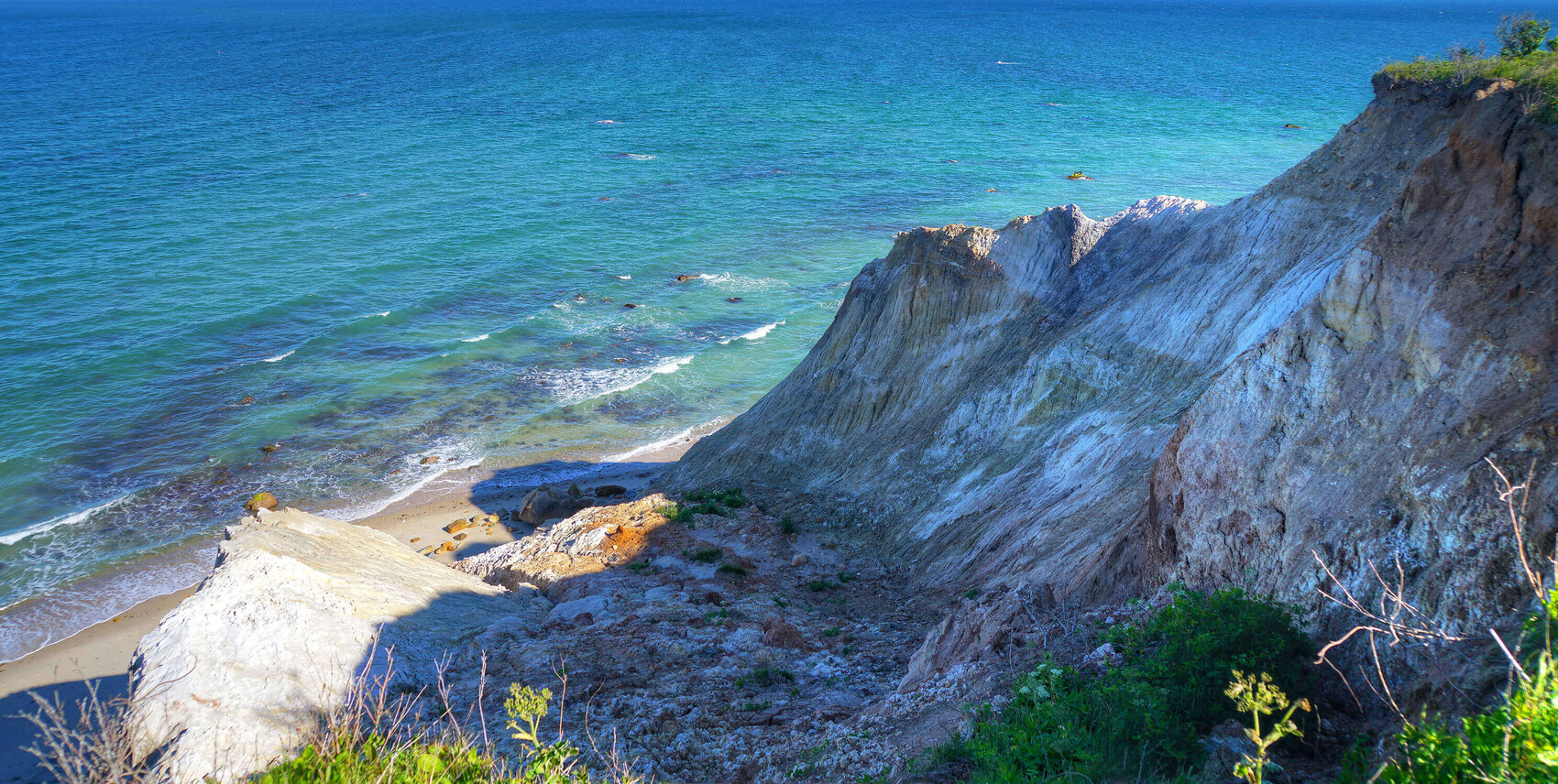 seaside cliffs in aquinnah for martha's vineyard real estate and luxury vacation rentals