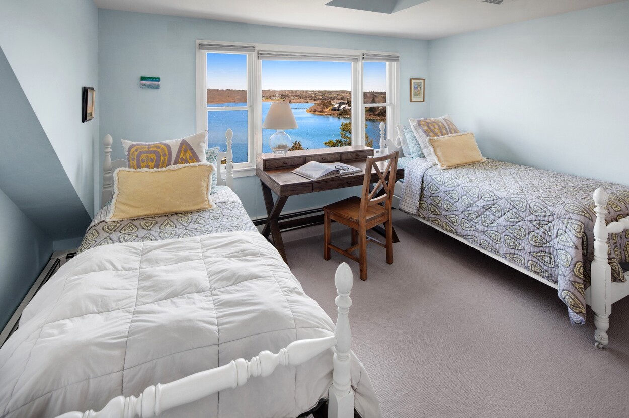 1 Clam Point Cove Road, Chilmark