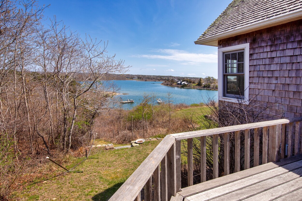 1 Clam Point Cove Road, Chilmark