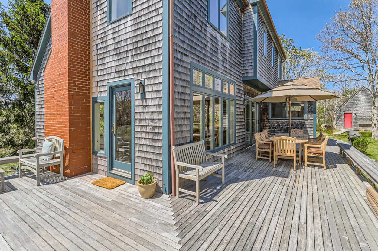 Near Bike Path West Tisbury 155607 4 bedrooms, 3 baths