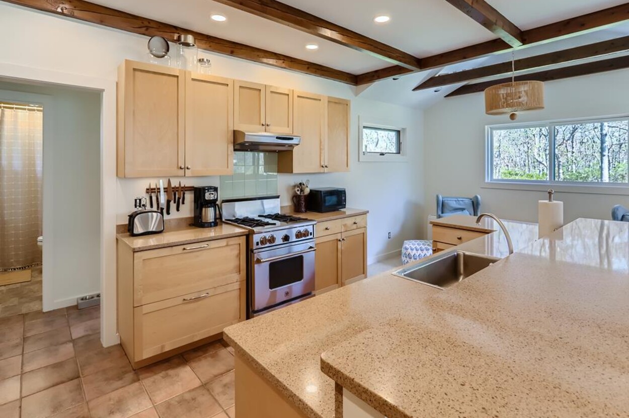 Near Bike Path West Tisbury 155607 4 bedrooms, 3 baths