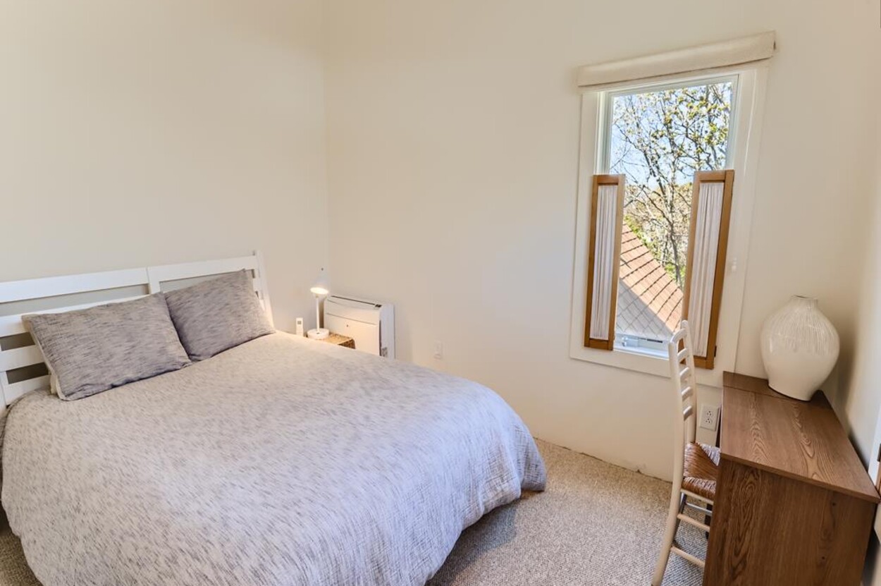 Near Bike Path West Tisbury 155607 4 bedrooms, 3 baths