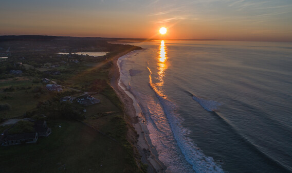 sunset marthas vineyard