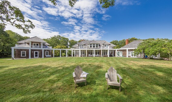 32 Boldwater, Edgartown