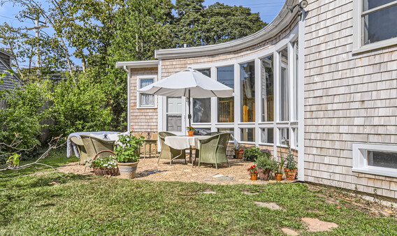 exterior patio 