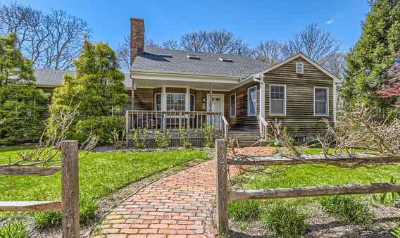 23 Strawberry Fields Way Vineyard Haven